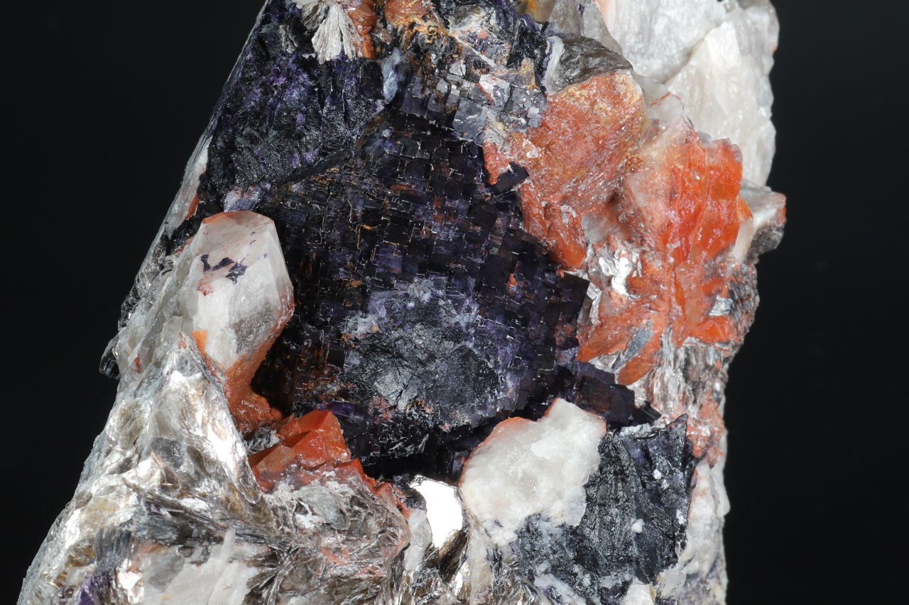 Fluorite, quartz, zinnwaldite - Image 10