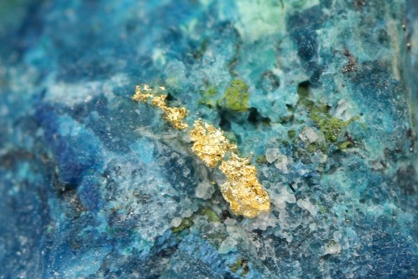 Gold, shattuckite - Image 10
