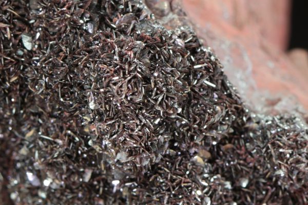 Smoky quartz, hematite - Image 7