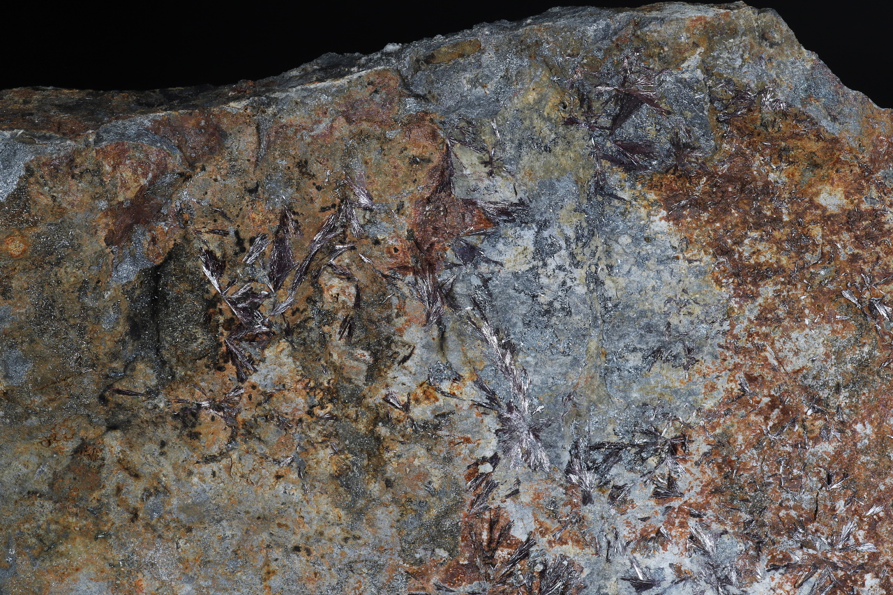 Kermesite, stibnite - Image 5