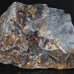 Kermesite, stibnite