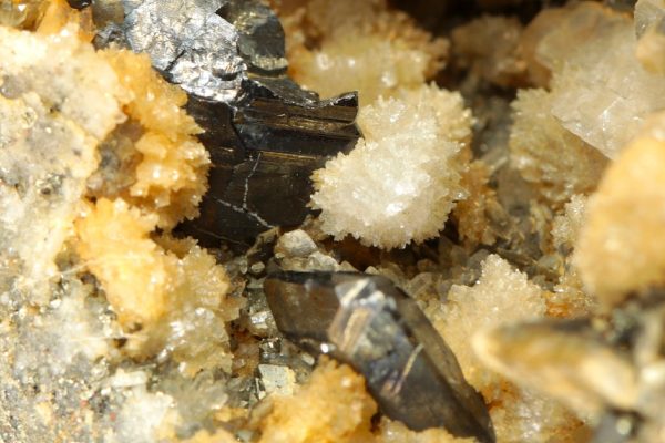 Bournonite, siderite, calcite - Image 8