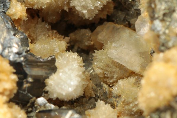 Bournonite, siderite, calcite - Image 9