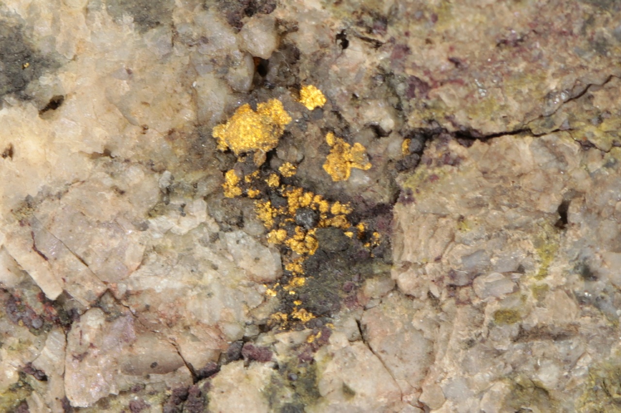 Gold ore - Image 7