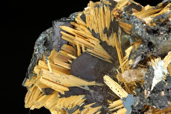 Rutile, hematite - Image 5