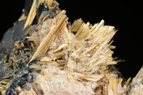 Rutile, hematite, hyalite - Image 12