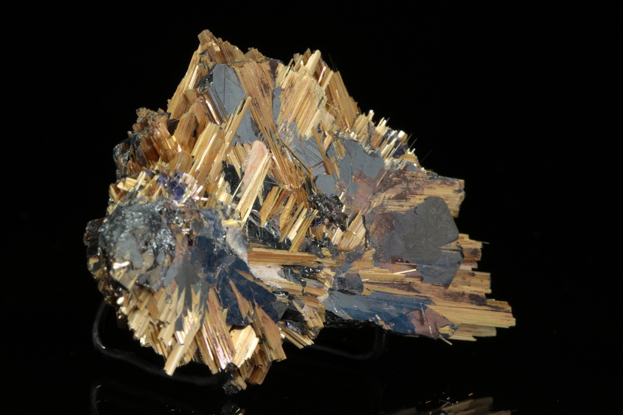 Rutile, hematite - Image 2