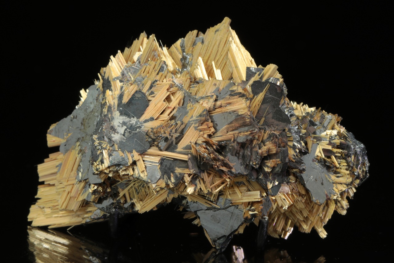 Rutile, hematite - Image 5