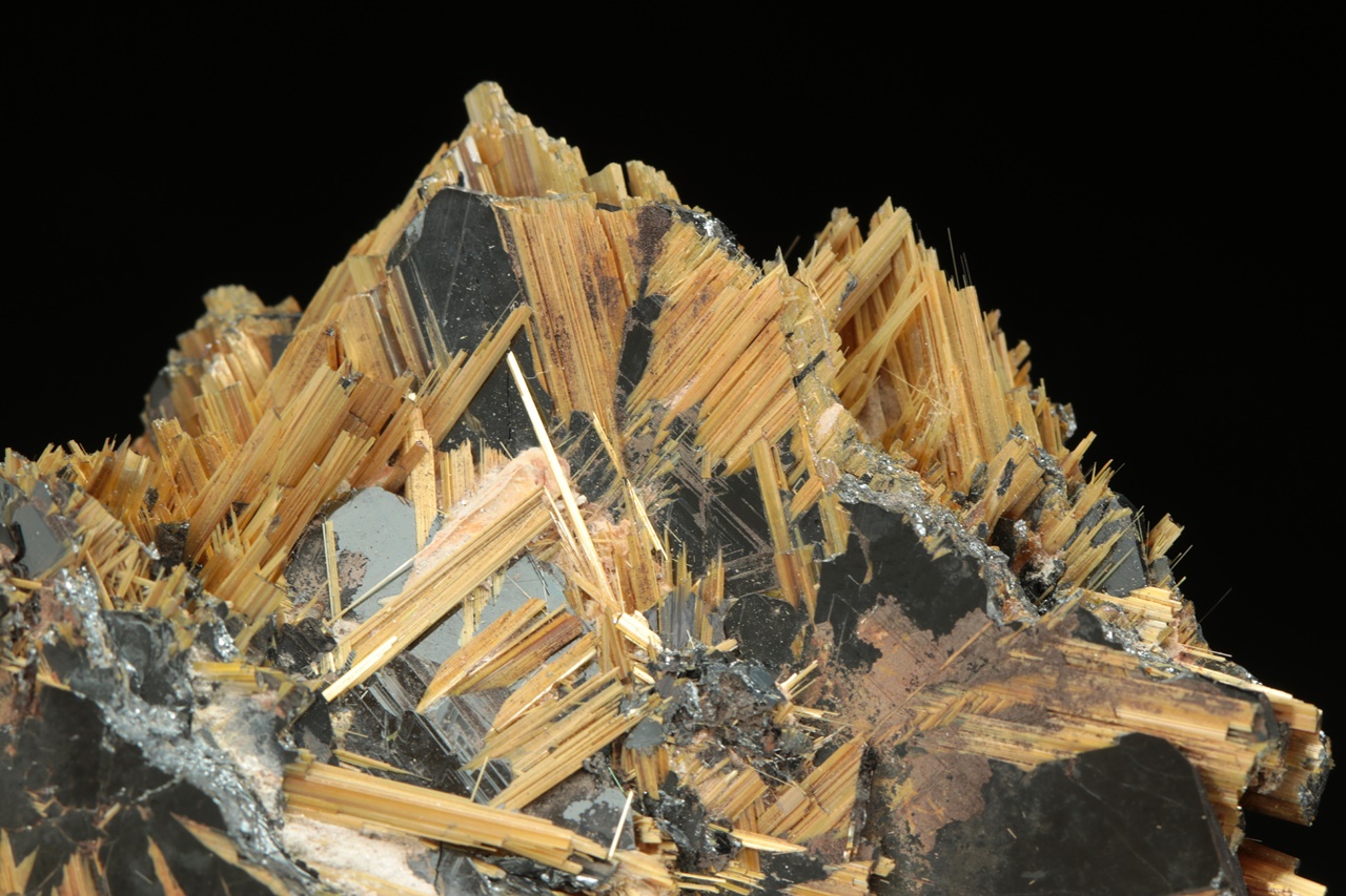 Rutile, hematite - Image 7