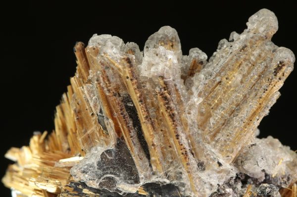 Rutile, hematite, hyalite - Image 10