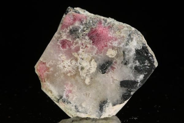 Tugtupite - Image 2