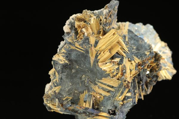 Rutile, hematite - Image 6