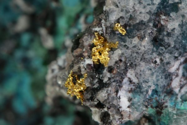 Gold, shattuckite - Image 7