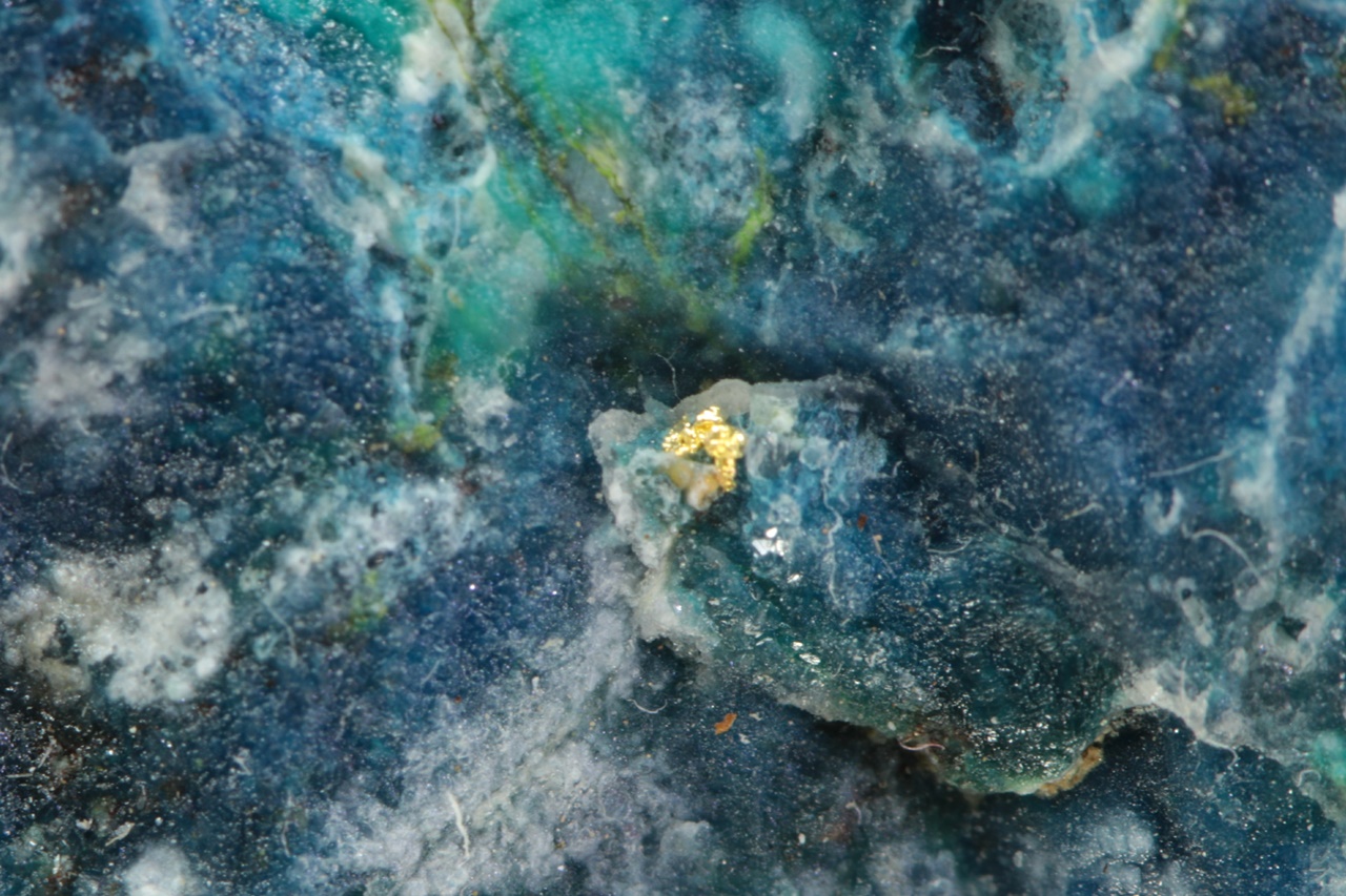 Gold, shattuckite - Image 10