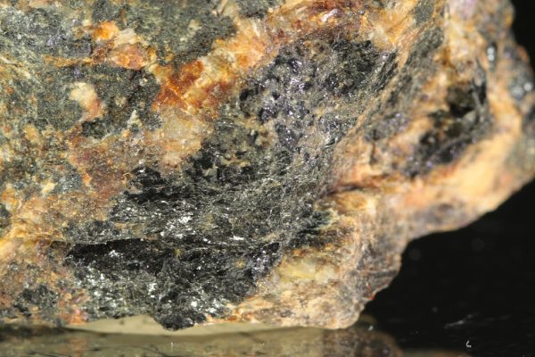 Allanite - Image 4