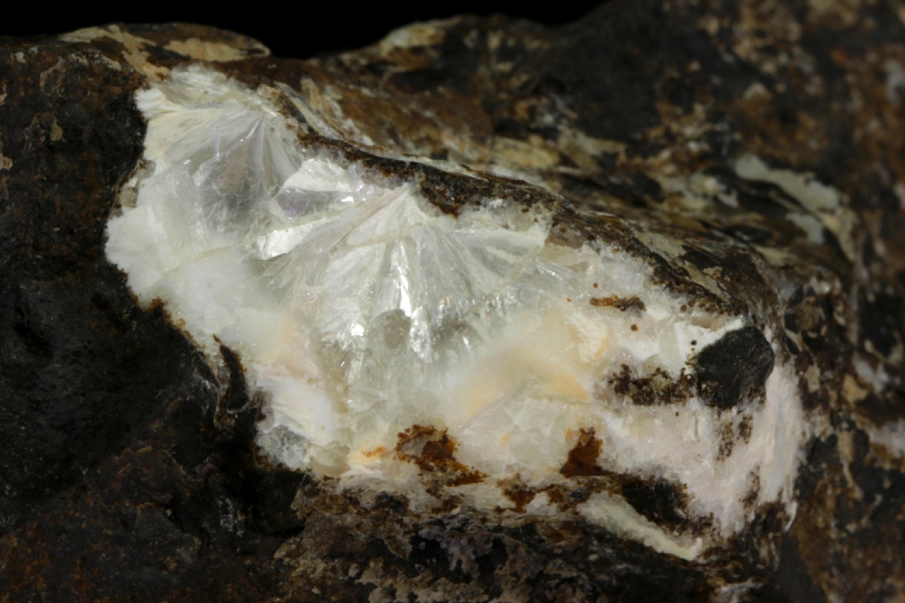 Zeophyllite - Image 5