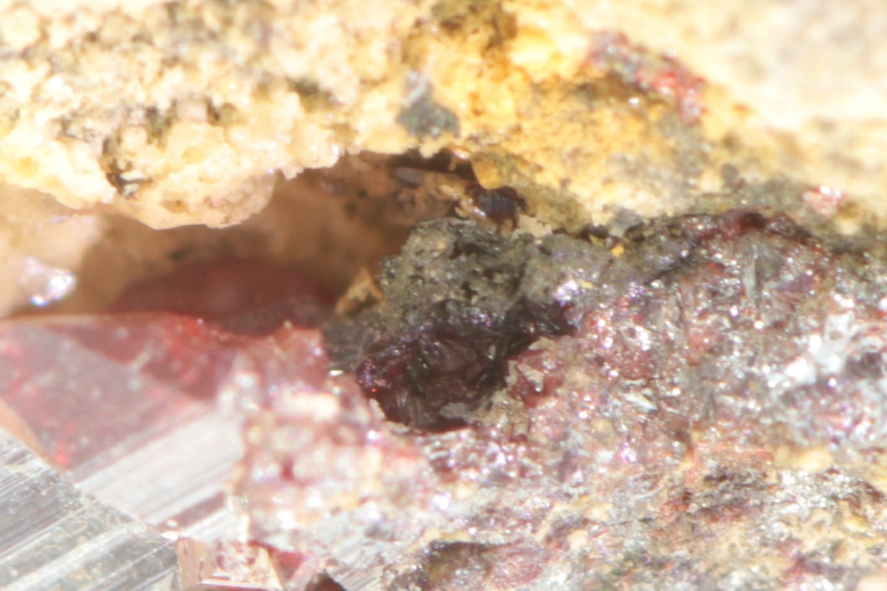 Xanthoconite, sternbergite, proustite - Image 7