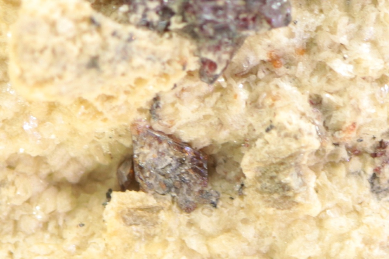 Xanthoconite, sternbergite, proustite - Image 10