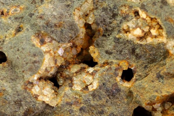 Paulingite - Image 6