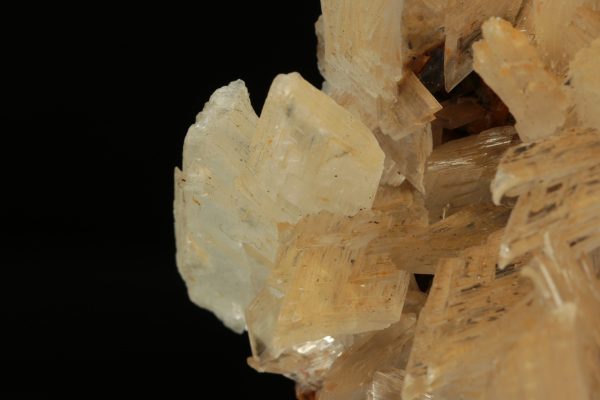 Gypsum, dolomite - Image 8