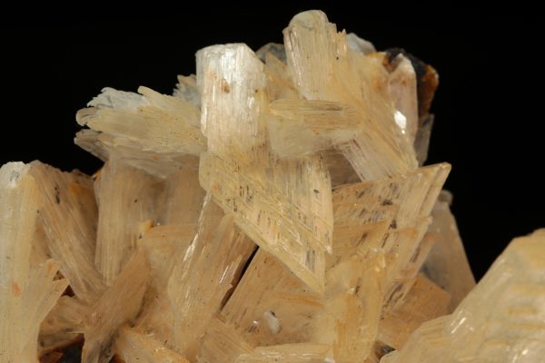 Gypsum, dolomite - Image 10