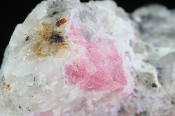 Tugtupite - Image 6