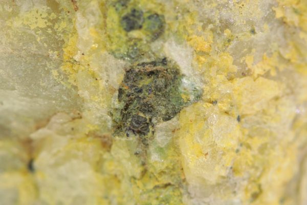 Zavaritskite, preisingerite, russellite - Image 6