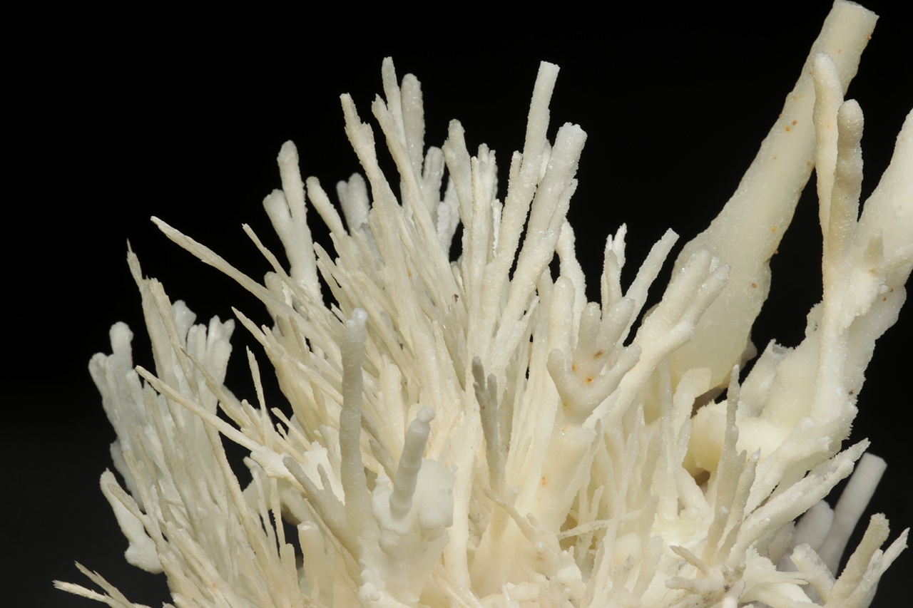 Aragonite - Image 17