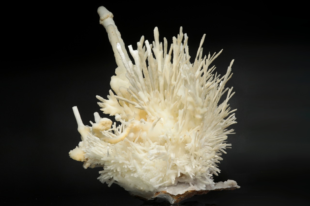 Aragonite - Image 6