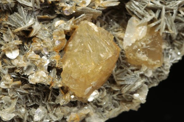 Scheelite - Image 7