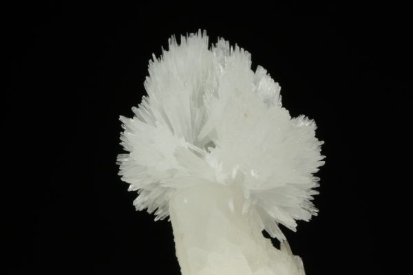 Aragonite - Image 11
