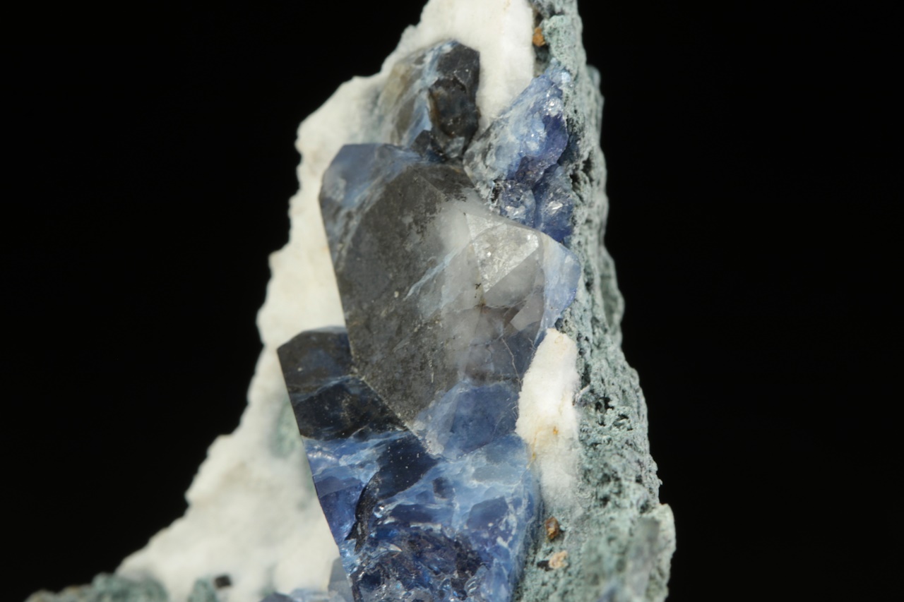 Benitoite - Image 7