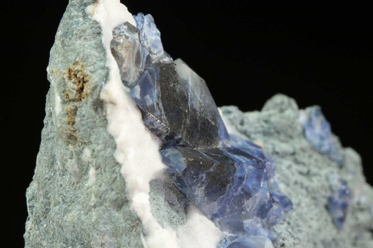 Benitoite - Image 10