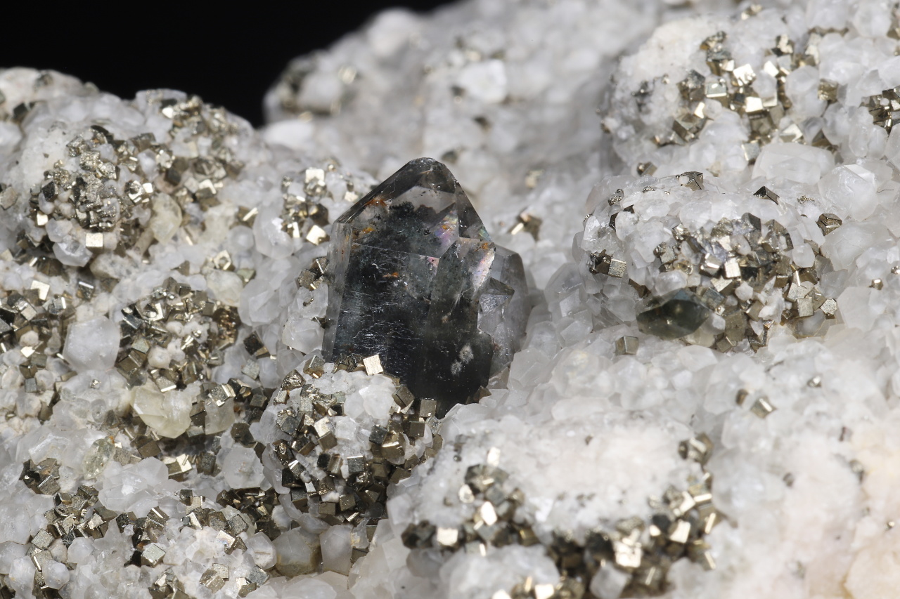 Quartz, calcite - Image 7