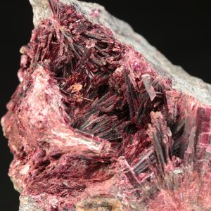 Erythrite, skutterudite
