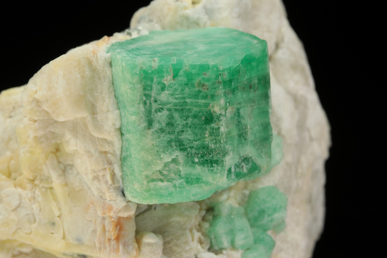 Emerald - Image 6