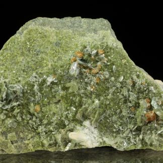Vesuvianite, grossular, clinochlore
