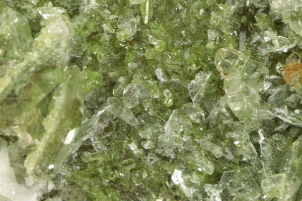 Vesuvianite, grossular, clinochlore - Image 4