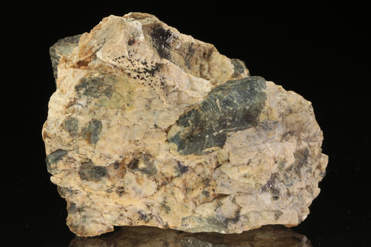 Corundum - Image 4
