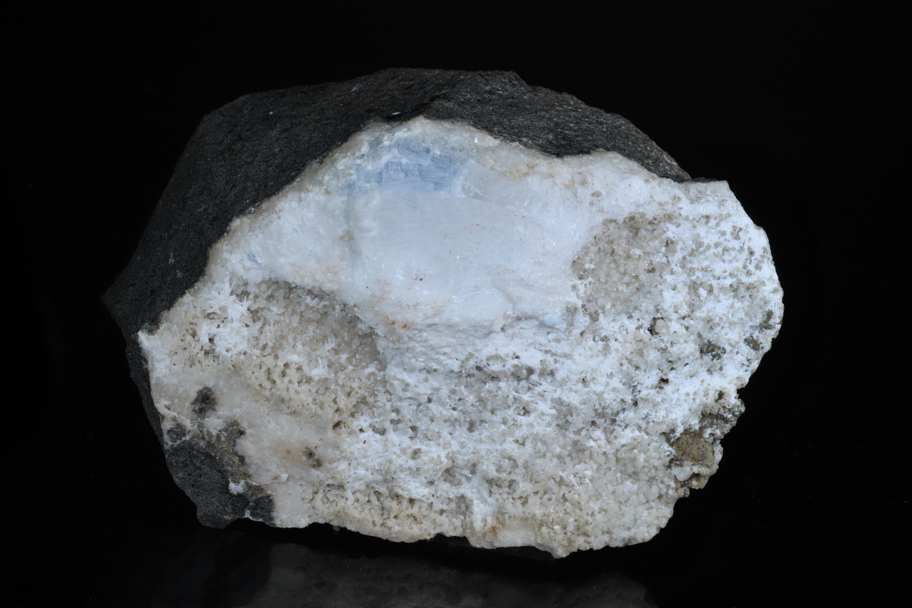 Anhydrite, gypsum, natrolite