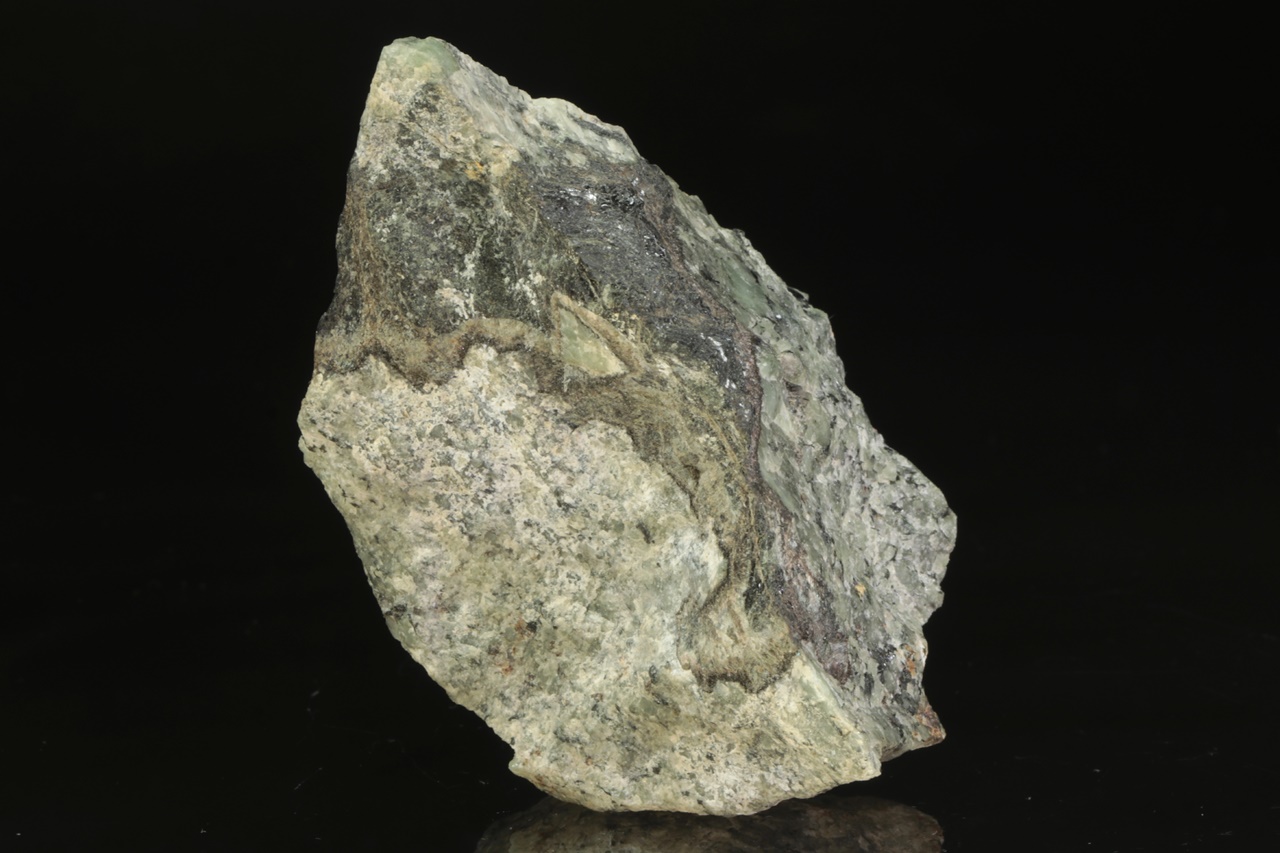 Aenigmatite - Image 2