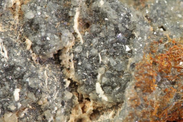 Arsenolite, arsenic