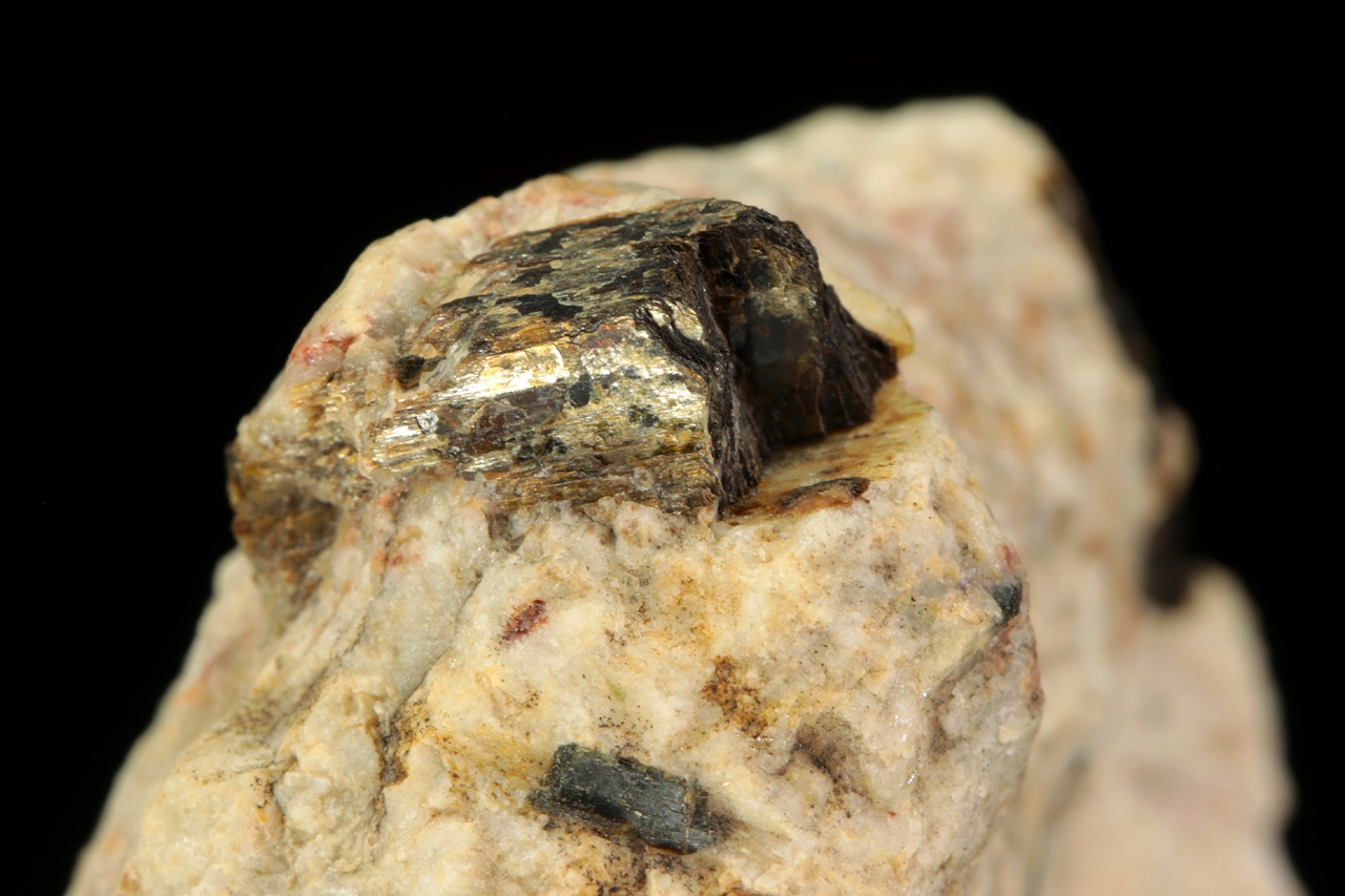 Astrophyllite. - Image 5
