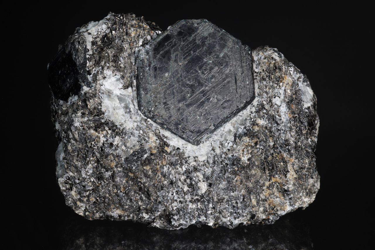 Sapphirine - Image 11