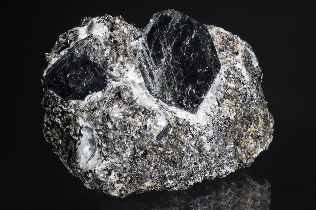 Sapphirine - Image 7