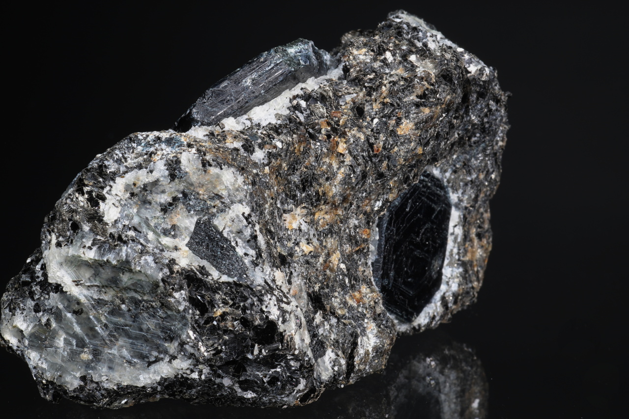 Sapphirine - Image 5