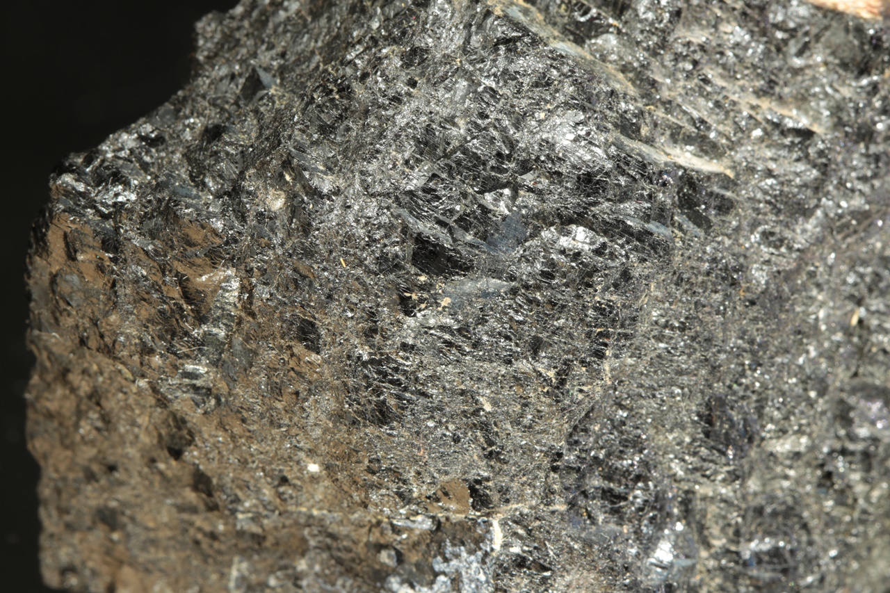 Gadolinite - Image 5