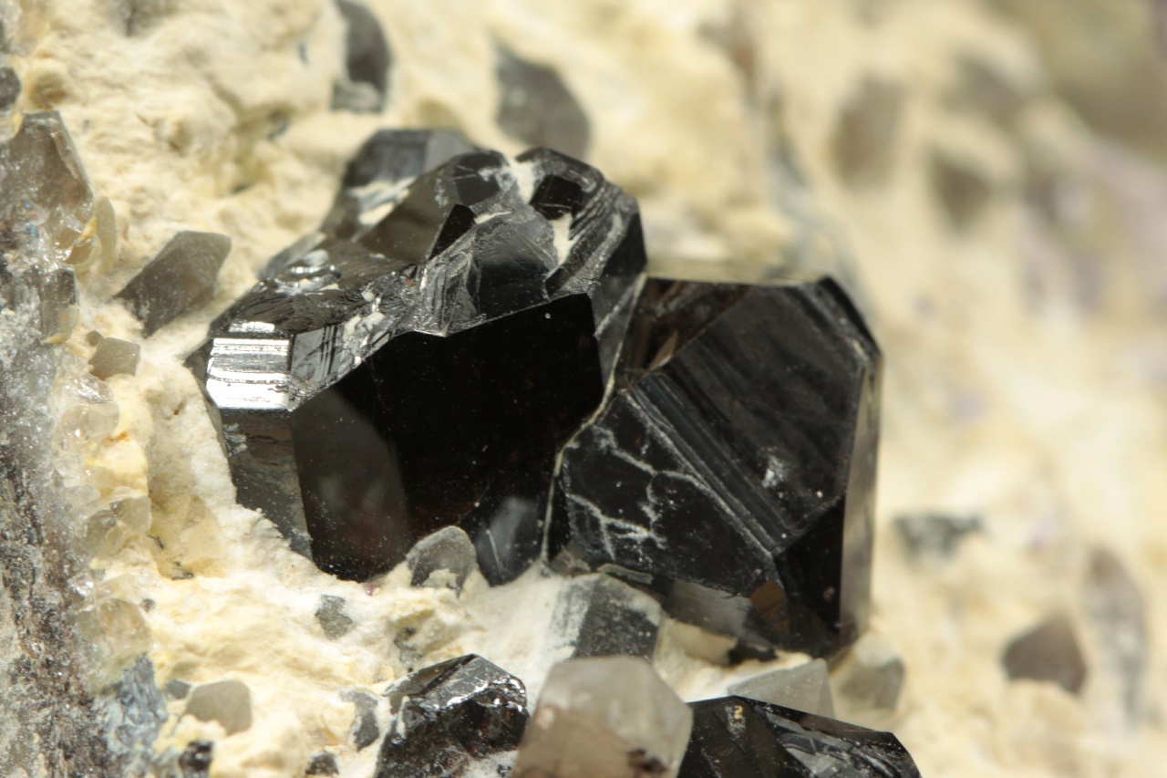 Cassiterite - Image 9