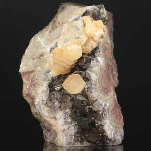 Agate, limonite, calcite