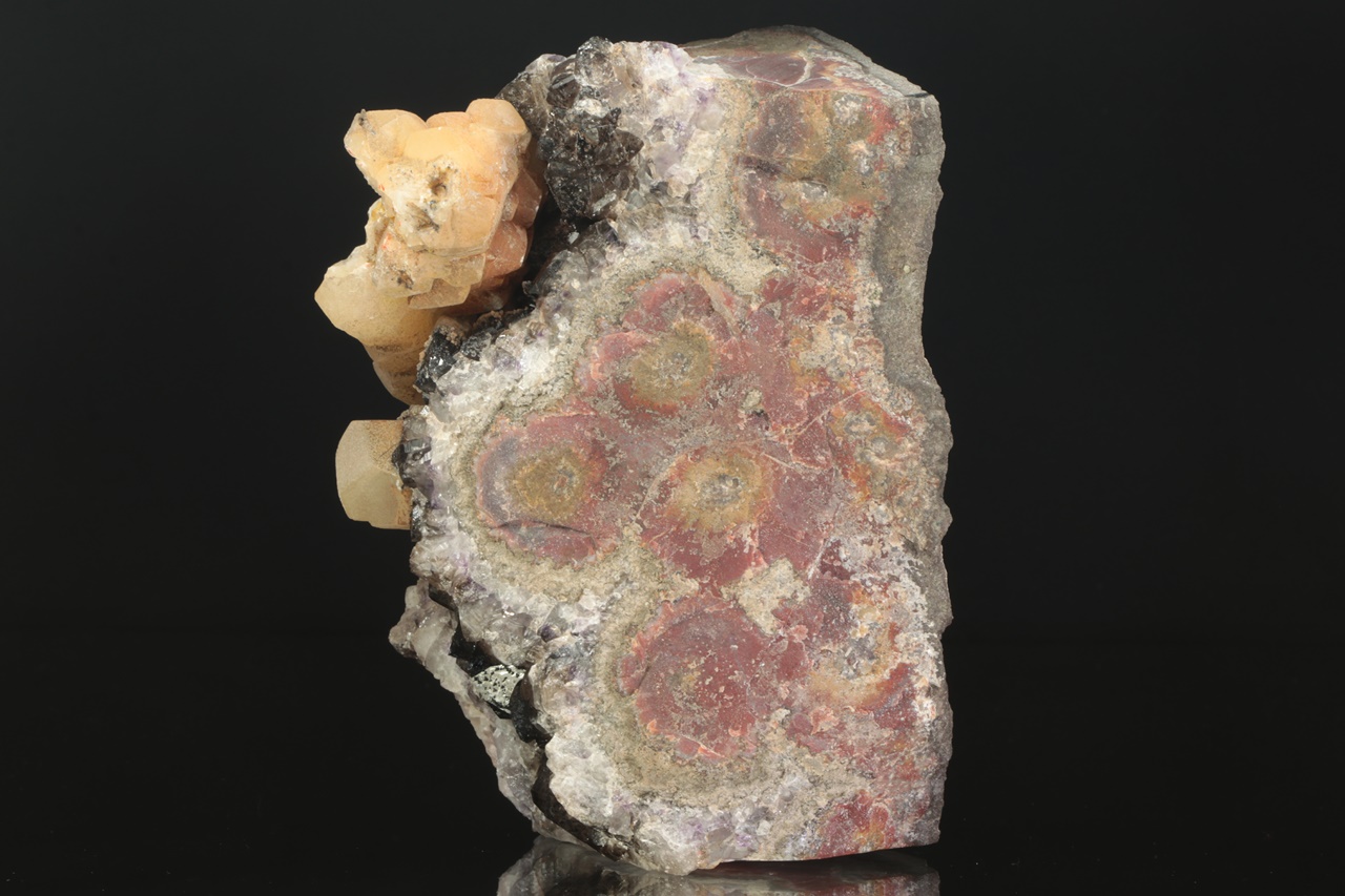 Agate, limonite, calcite - Image 4